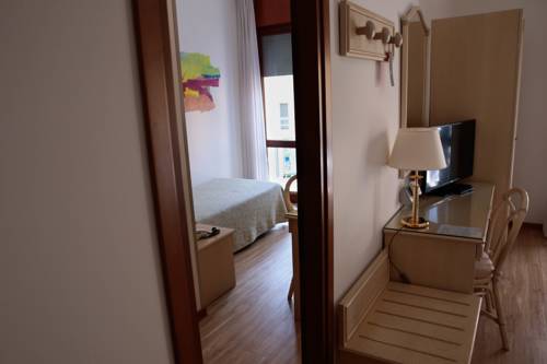 Imagen de la habitación del Hotel Croce Di Malta, Lido Di Jesolo. Foto 11