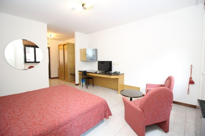 Imagen de la habitación del Hotel Croce di Malta, Novara. Foto 15