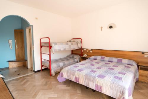 Imagen general del Hotel Crocenzi. Foto 4
