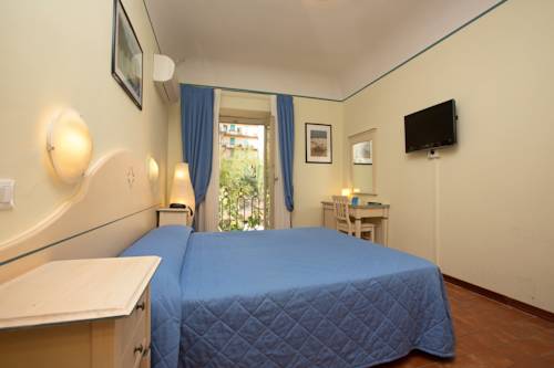 Imagen de la habitación del Hotel Crocini. Foto 3