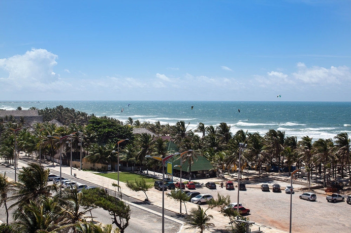 Imagen de los exteriores del Hotel Crocobeach. Foto 13