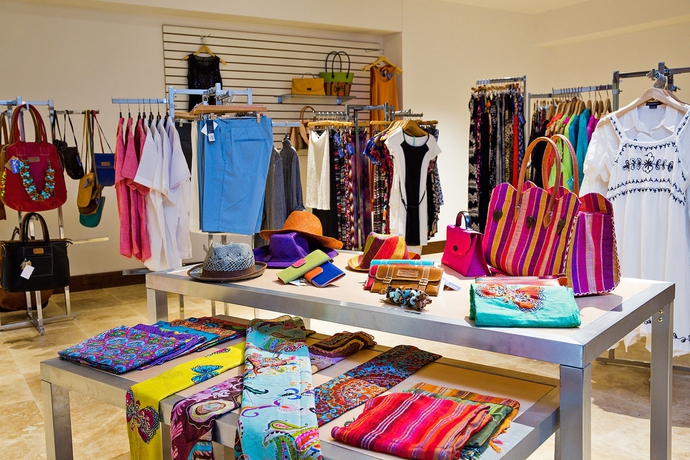 Imagen general del Hotel Crocs Resort and Casino. Foto 3