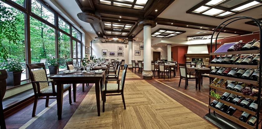 Imagen del bar/restaurante del Hotel Crocus. Foto 5