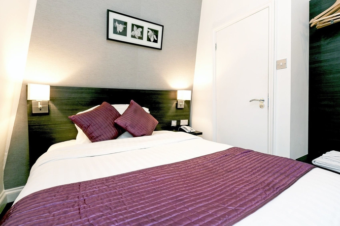 Imagen de la habitación del Hotel Croft Court. Foto 7