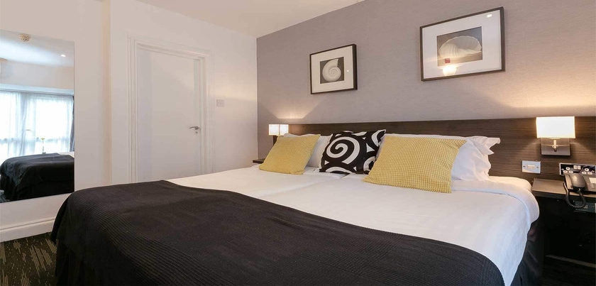 Imagen de la habitación del Hotel Croft Court. Foto 10