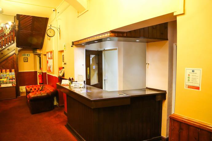 Imagen de los interiores del Hotel Croft. Foto 19