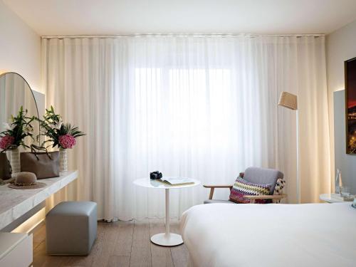 Imagen de la habitación del Hotel Croisette Beach Cannes - Mgallery. Foto 16