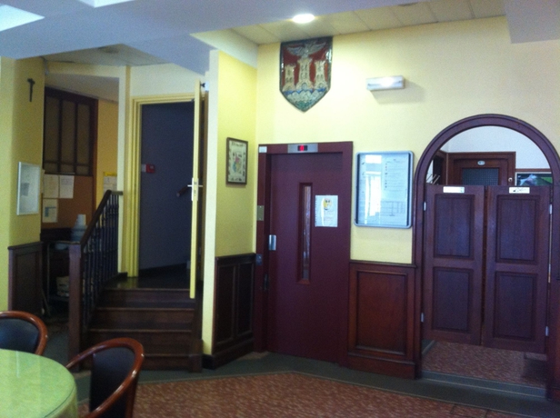 Imagen de los interiores del Hotel Croix De Malte. Foto 7
