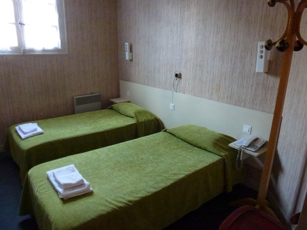 Imagen de la habitación del Hotel Croix Des Nordistes. Foto 6