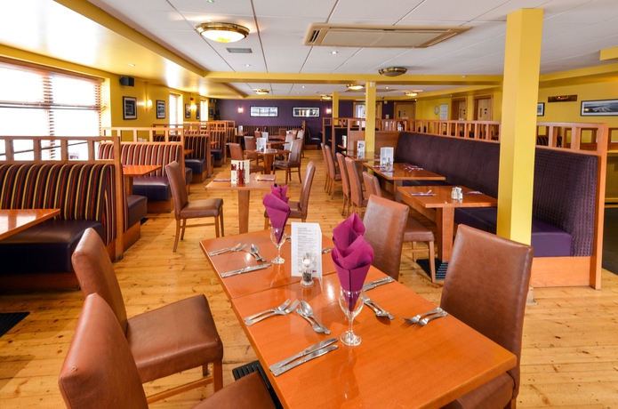 Imagen del bar/restaurante del Hotel Cromore Halt. Foto 6