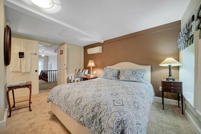 Imagen general del Hotel Cromwell Manor Inn. Foto 4