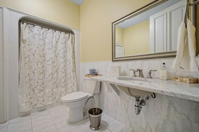 Imagen de la habitación del Hotel Cromwell Manor Inn. Foto 12