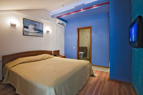 Imagen general del Hotel Cron. Foto 1
