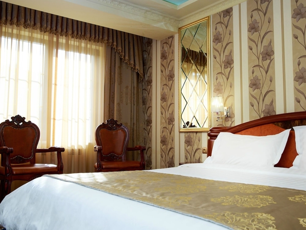 Imagen de la habitación del Hotel Cron Palace Tbilisi. Foto 8