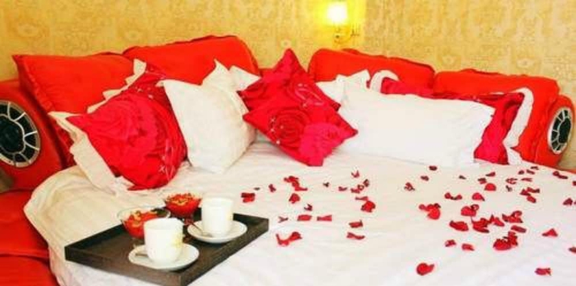 Imagen de la habitación del Hotel Cron Palace Tbilisi. Foto 11