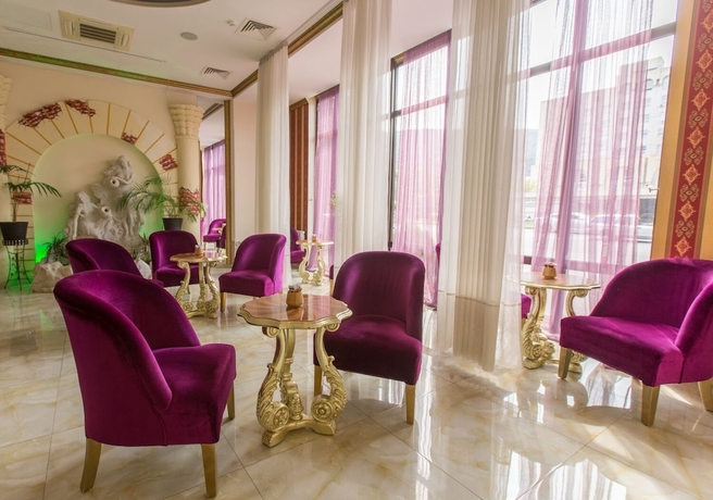 Imagen de los interiores del Hotel Cron Palace Tbilisi. Foto 18