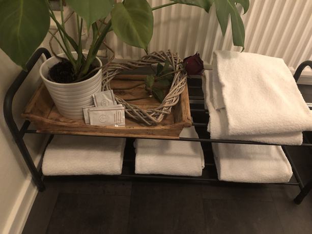 Imagen de la habitación del Hotel Crone. Foto 4