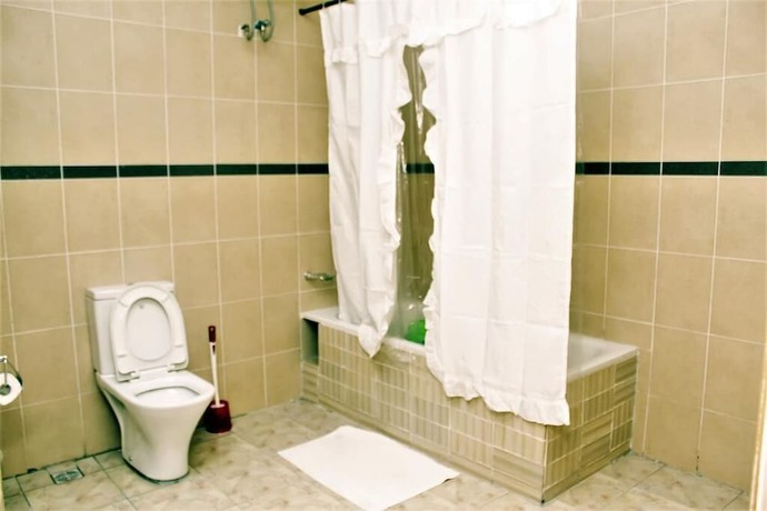 Imagen de la habitación del Hotel C\'rons and Suites. Foto 4