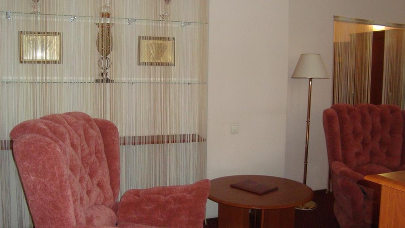 Imagen general del Hotel Cronwell Nika Center. Foto 15