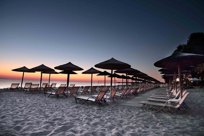 Imagen de los interiores del Hotel Cronwell Platamon Resort. Foto 11