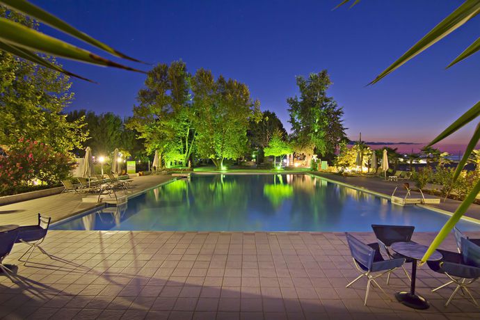 Imagen de los interiores del Hotel Cronwell Platamon Resort. Foto 12