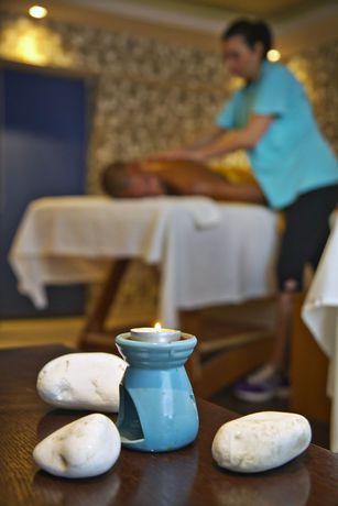 Imagen general del Hotel Cronwell Platamon Resort. Foto 2