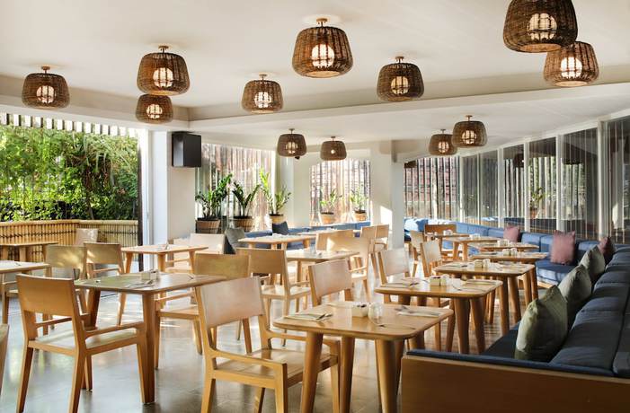 Imagen del bar/restaurante del Hotel Cross Paasha Bali Seminyak. Foto 4