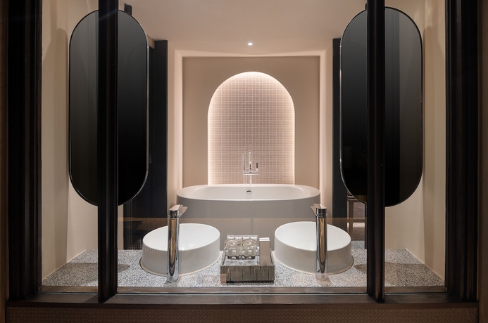 Imagen de la habitación del Hotel Cross Pattaya Pratamnak. Foto 14