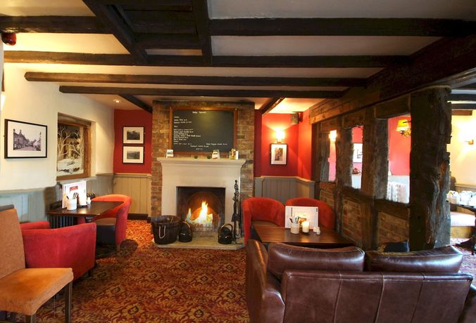 Imagen del bar/restaurante del Hotel Cross Roads By Greene King Inns. Foto 6