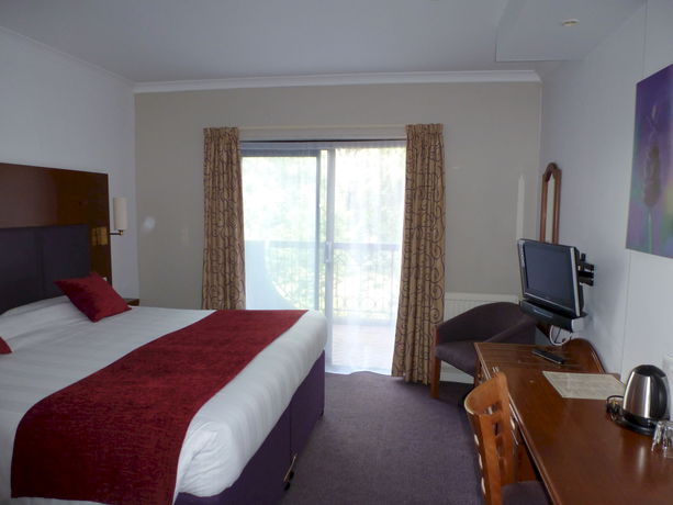 Imagen del bar/restaurante del Hotel Cross Roads By Greene King Inns. Foto 8