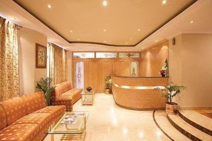 Imagen general del Hotel Cross Roads Inn. Foto 13