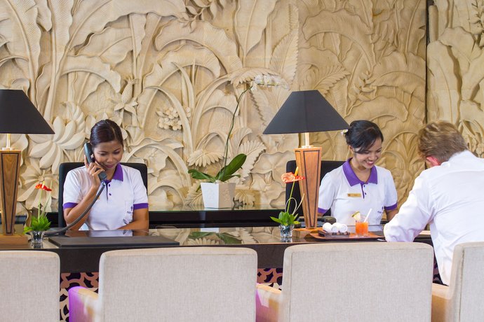 Imagen de los interiores del Hotel Cross Vibe Paasha Atelier Bali Kuta. Foto 16