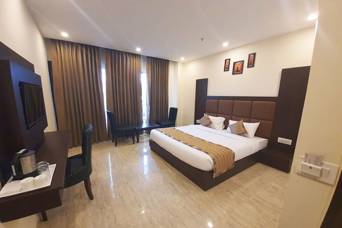 Imagen general del Hotel Cross Winds West. Foto 1