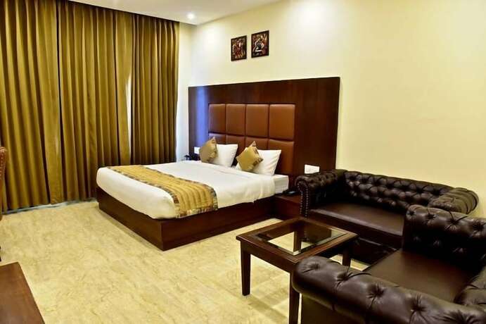 Imagen general del Hotel Cross Winds West. Foto 5