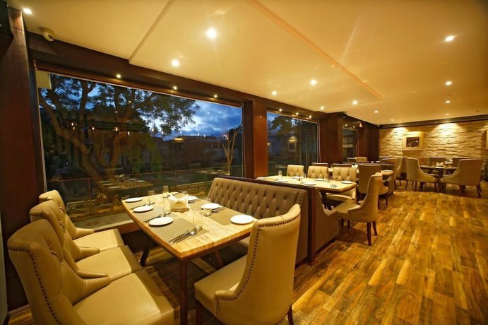 Imagen del bar/restaurante del Hotel Crosslane. Foto 3