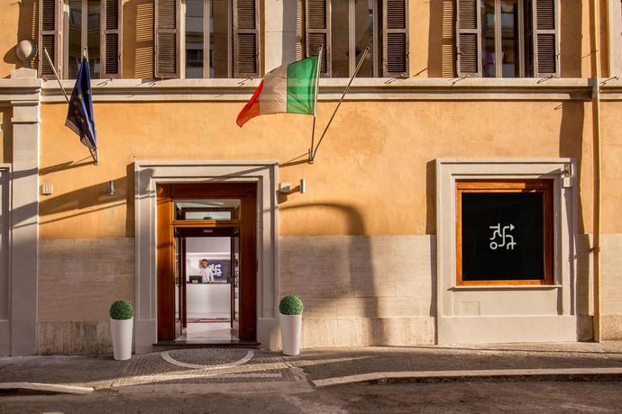 Imagen de los exteriores del Hotel Crossroad. Foto 12