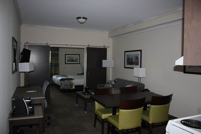 Imagen de la habitación del Hotel Crossroads Inn And Suites. Foto 9