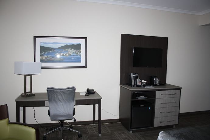 Imagen de la habitación del Hotel Crossroads Inn And Suites. Foto 11