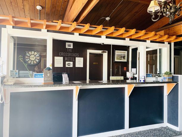 Imagen de los interiores del Hotel Crossroads Motel. Foto 19
