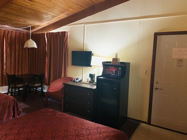 Imagen de la habitación del Hotel Crossroads Motel. Foto 10