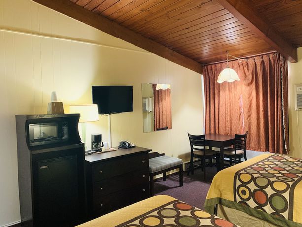 Imagen de la habitación del Hotel Crossroads Motel. Foto 17