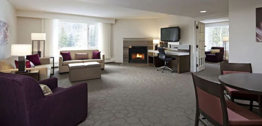 Imagen de la habitación del Hotel Crosswaters Resort at Kananaskis. Foto 8