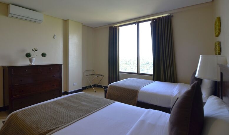 Imagen general del Hotel Crosswinds Resort Suites. Foto 4