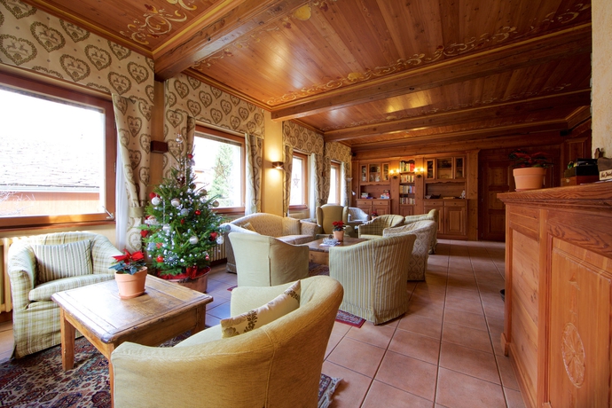 Imagen de los interiores del Hotel Croux. Foto 12