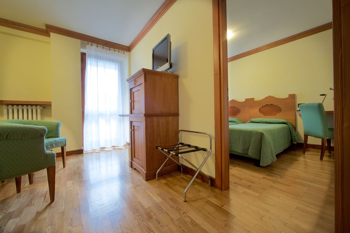 Imagen de la habitación del Hotel Croux. Foto 8