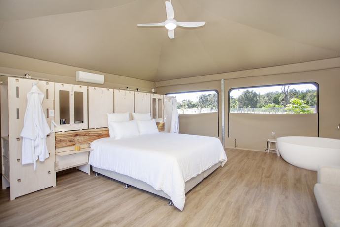 Imagen de la habitación del Hotel Crowdy Bay Eco Resort. Foto 15