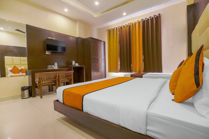 Imagen de la habitación del Hotel Crown, Amritsar. Foto 3