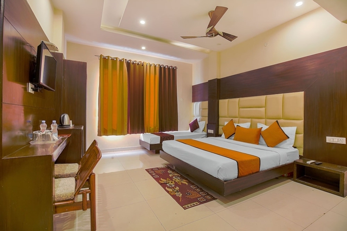 Imagen de la habitación del Hotel Crown, Amritsar. Foto 14