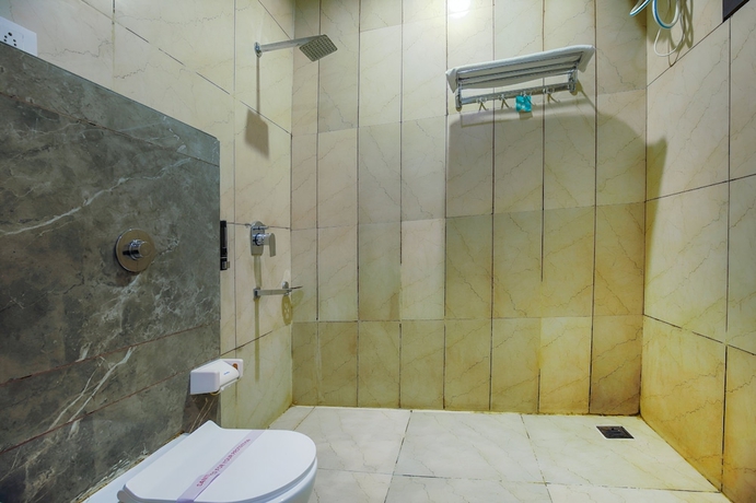 Imagen de la habitación del Hotel Crown, Amritsar. Foto 15