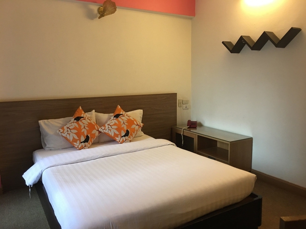 Imagen de la habitación del Hotel Crown BTS Nana. Foto 5